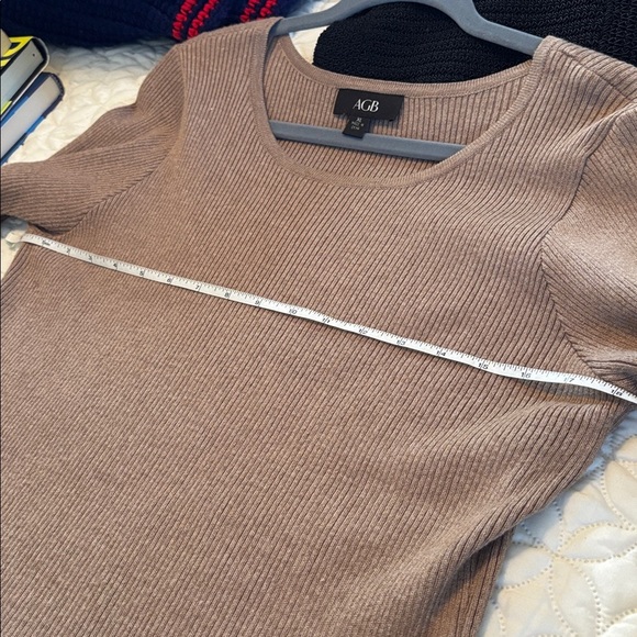 AGB Taupe Ribbed Knit Top with Leather-Look Front Pocket Accents Long Sleeves XL - Picture 5 of 9